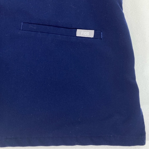 Figs Scrubs Top Technical Collection Size Medium Adult M Blue Pockets Medical - Picture 4 of 9